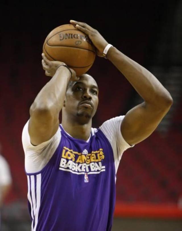 田径项目多项纪录被刷新（田径赛场多项纪录告破）