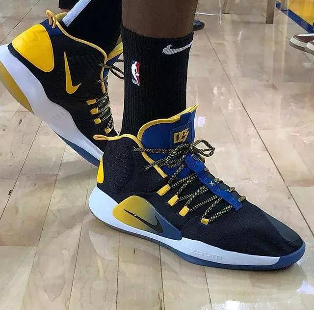 NBA球员数据统计：助攻、得分、篮板排行,（NBA球员数据榜：得分、助攻、篮板排行榜）